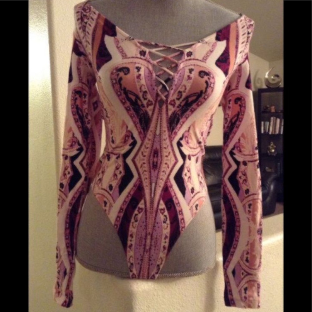 Free people women’s pink bodysuit shirt XS